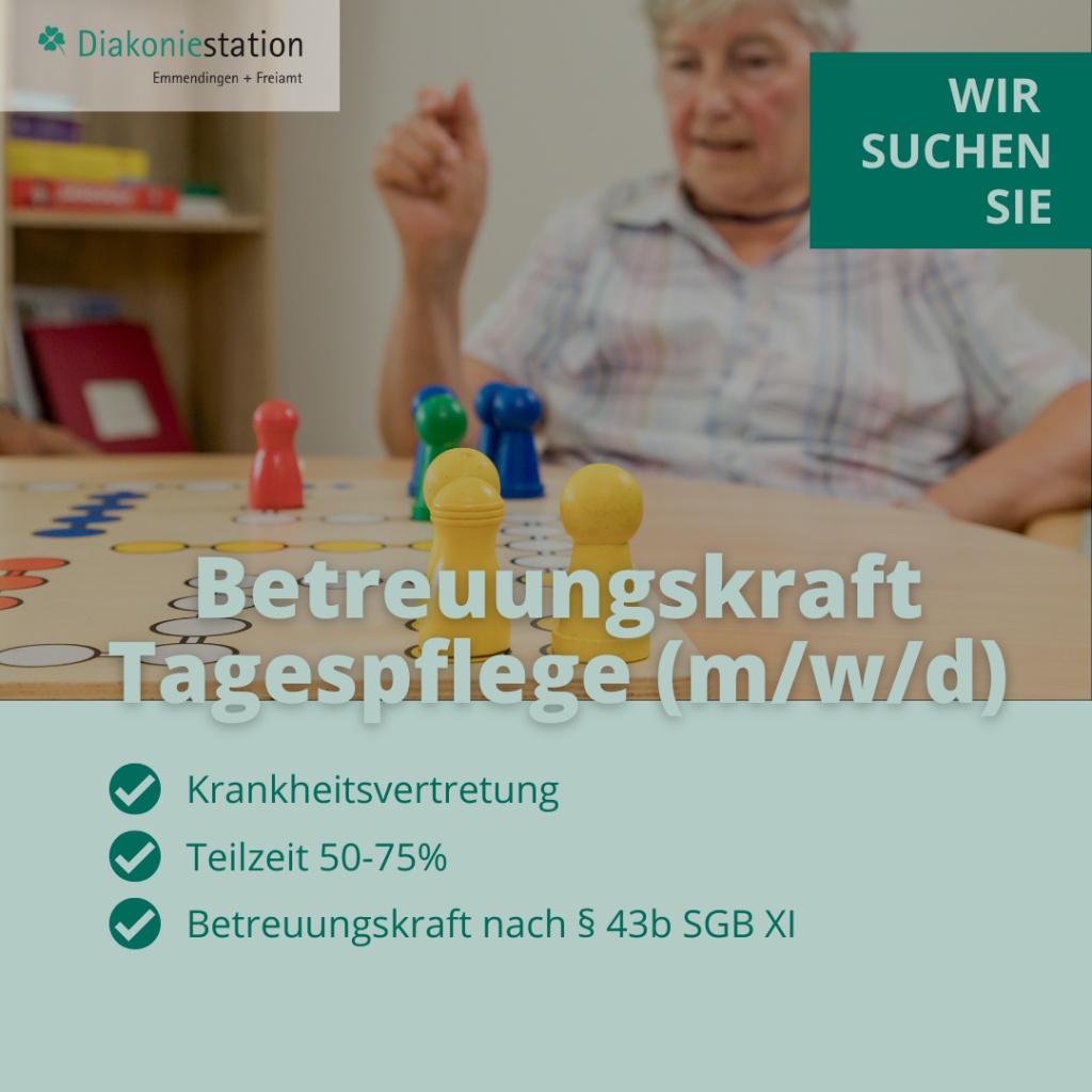 Auf diesem Bild ist ein Tagesgeast zu sehen und im Vordergrund ein Spielbrett des Spieles Mensch-ärgere-dich-nicht. weiter unten ist aufgeführt, dass wir eine Betreuungskraft in Teilzeit als Krankheitsvertretung suchen